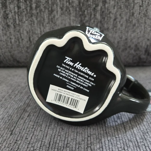 Tim Hortons 2025 Halloween Black Cat Mug New - Picture 9 of 9